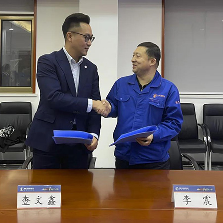Fuerte alianza | FULONGMA y Shaanxi Auto Commercial Vehicle firmaron un acuerdo de cooperación estratégica