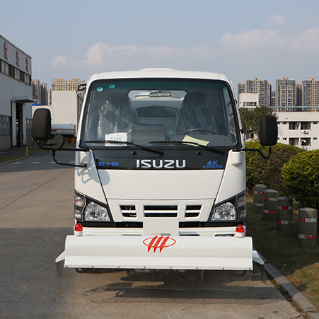 Configuración y ventajas funcionales del camión de limpieza de alta presión de 7 toneladas de tamaño mediano FULONGMA